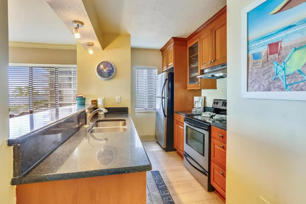 Land's End 11-407 Beach Front - Premier