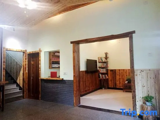 Qingdeng Mountain House (Lin'an Baima cliff scenic spot store)