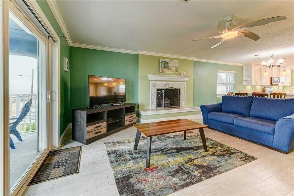 Island Retreat, Beach Front, 4 Bedrooms, Sleeps 12