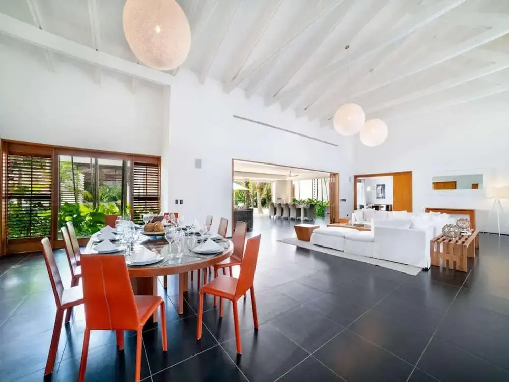 Sunny Vacation Villa 80