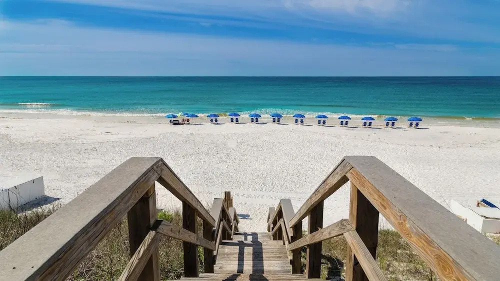 2BR Near Gulf Place w/ Pool, Grill + Free Tickets: Dolphin Cruise & More!