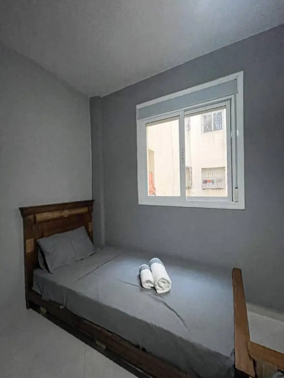 2 Bed Flat - Sleeps 6 - Parking - Wifi