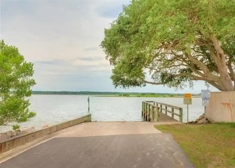 Pelican Inlet A206: Pool Access & Tennis Courts 2 Bedroom Condo