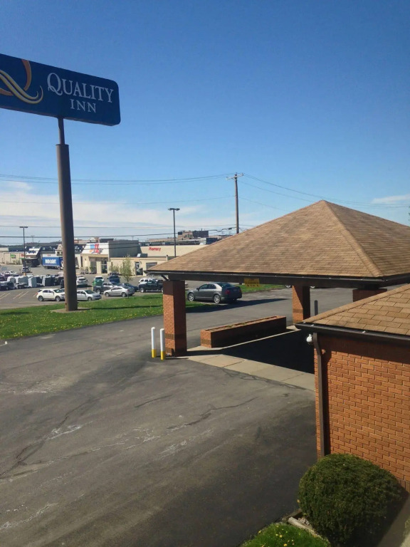 Quality Inn