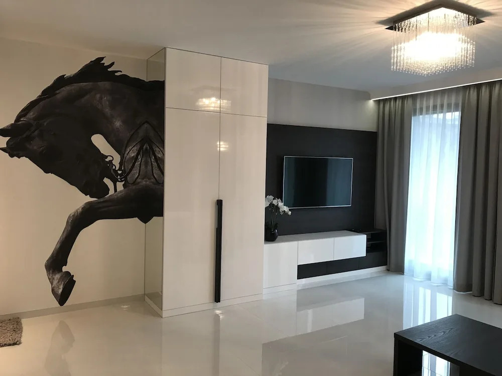 Avesa Luxury Apartments by Wawel Castle