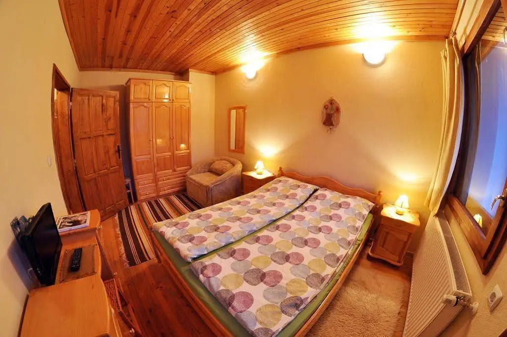 Eco House Family Hotel