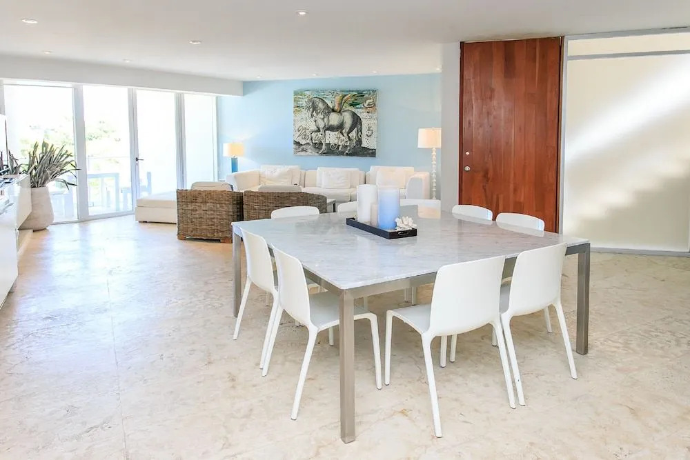 Luxury Condos at Magia