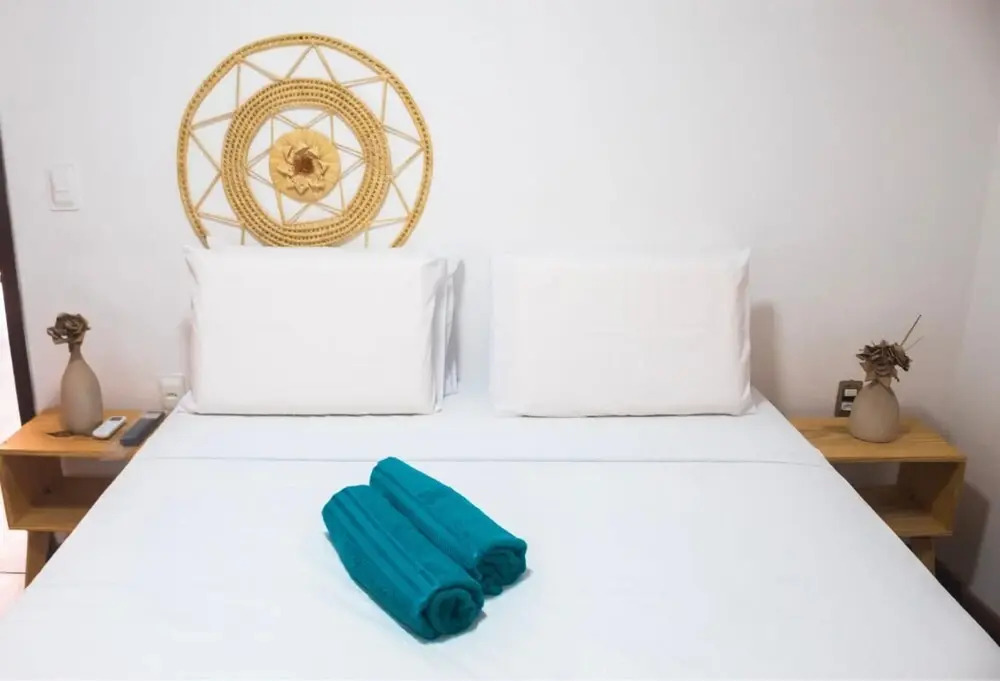 Maravilhosa Casa Amarela 70m da Praia 3 Quartos