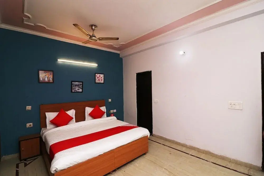 Silver Homes by OYO Rooms