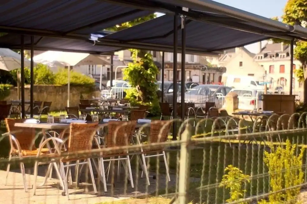 LOGIS HOTEL BELLEVUE RESTAURANT LA POMME dOR