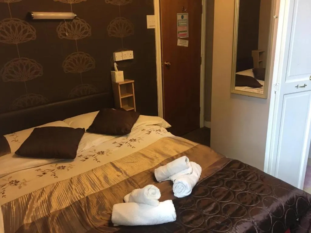 White Moon Hotel