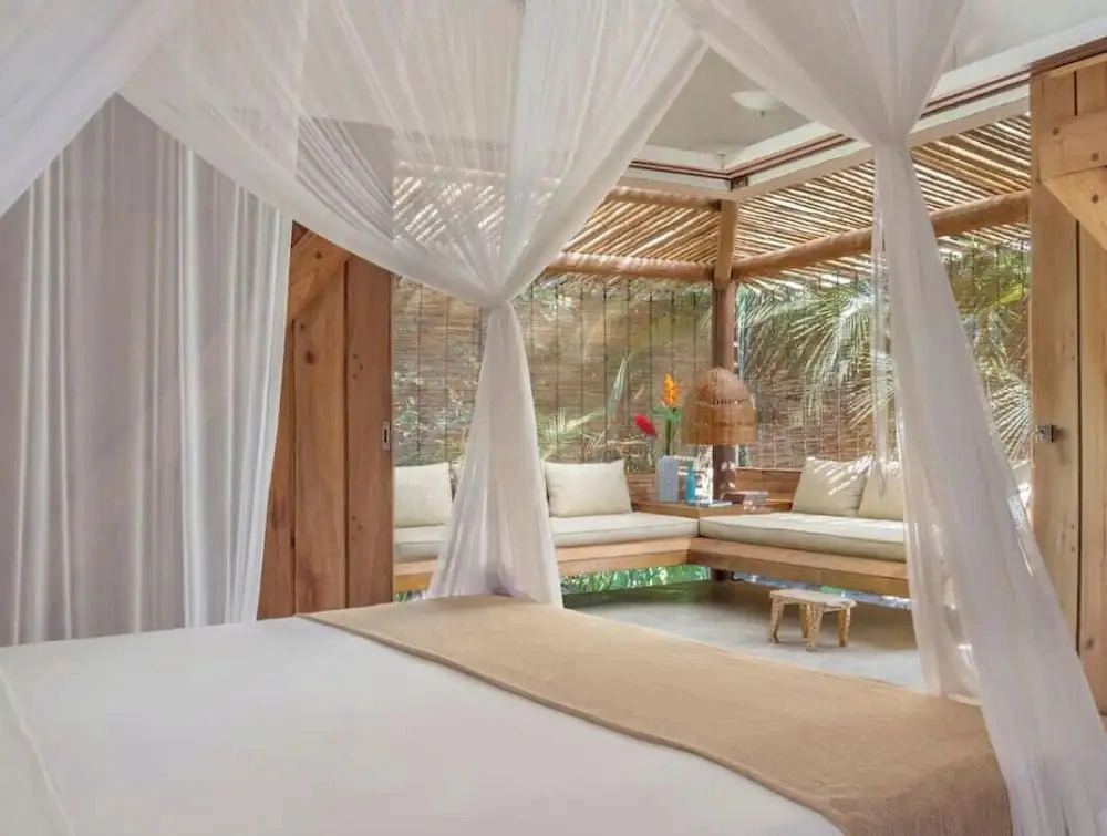 Suíte em Villa Pé na Areia com Design Exclusivo