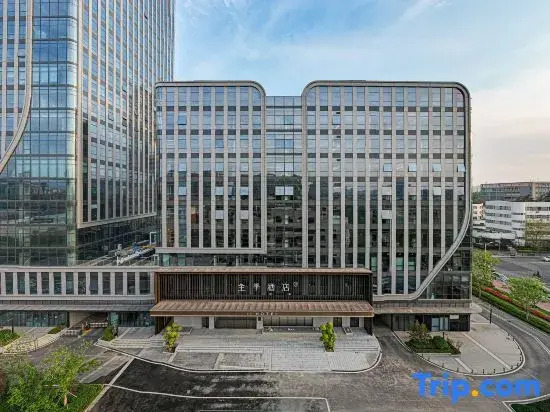 JI Hotel Qingdao Haier Industrial Park Wannianquan Road Subway Station