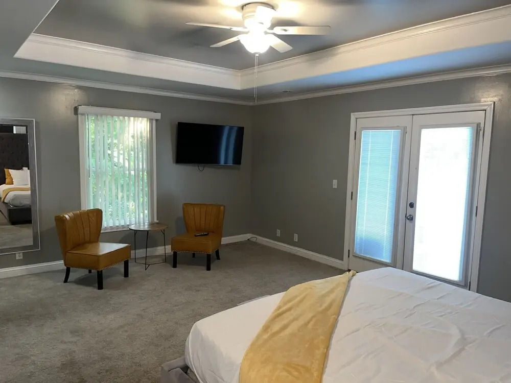 Nashville Home Close To It All! 3 Bedroom Home by RedAwning