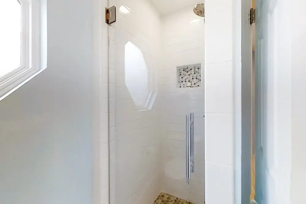 Lovely Oceanfront Townhome W/free Wifi, Central AC, Shared Pool, Private W/D