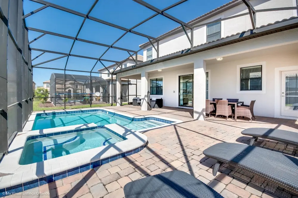 1512 Rolling Fairway Drive