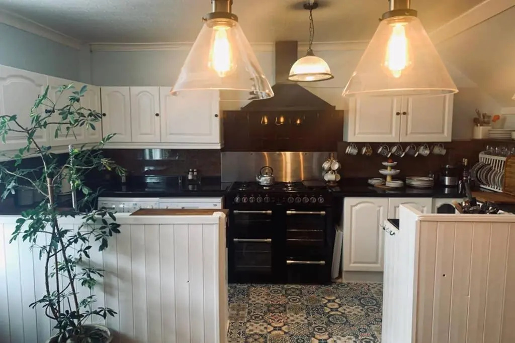 Stunning 18th Century 5 Bed House Old-Town Hastings