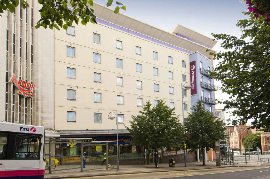 Premier Inn Sheffield City Centre Angel St