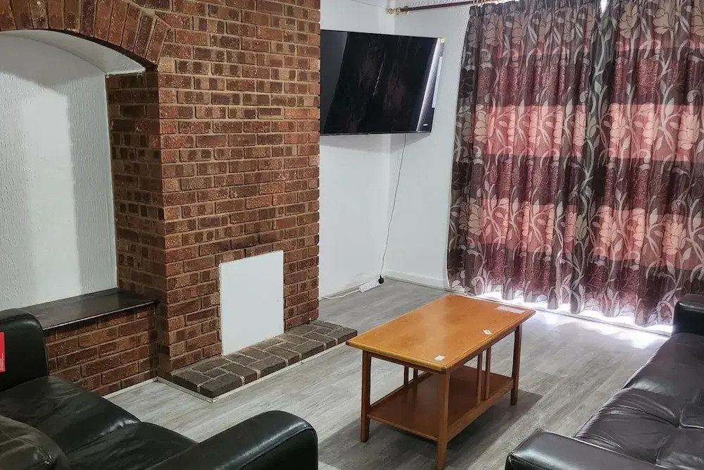 Dagenham - House - Stay5 - Parking - Greatlocation