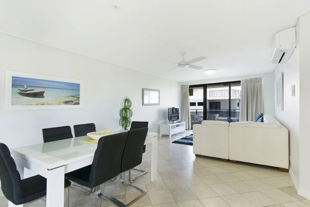 Clubb Coolum Beach Resort Sunshine Coast
