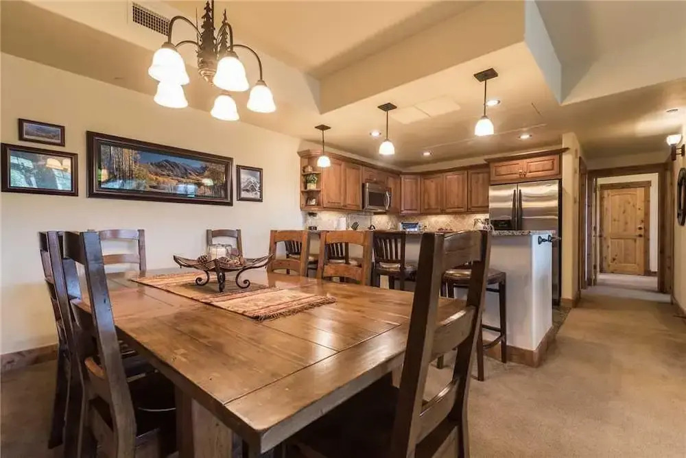 5203 Emerald Lodge, Trappeur's Crossing Apartment 4