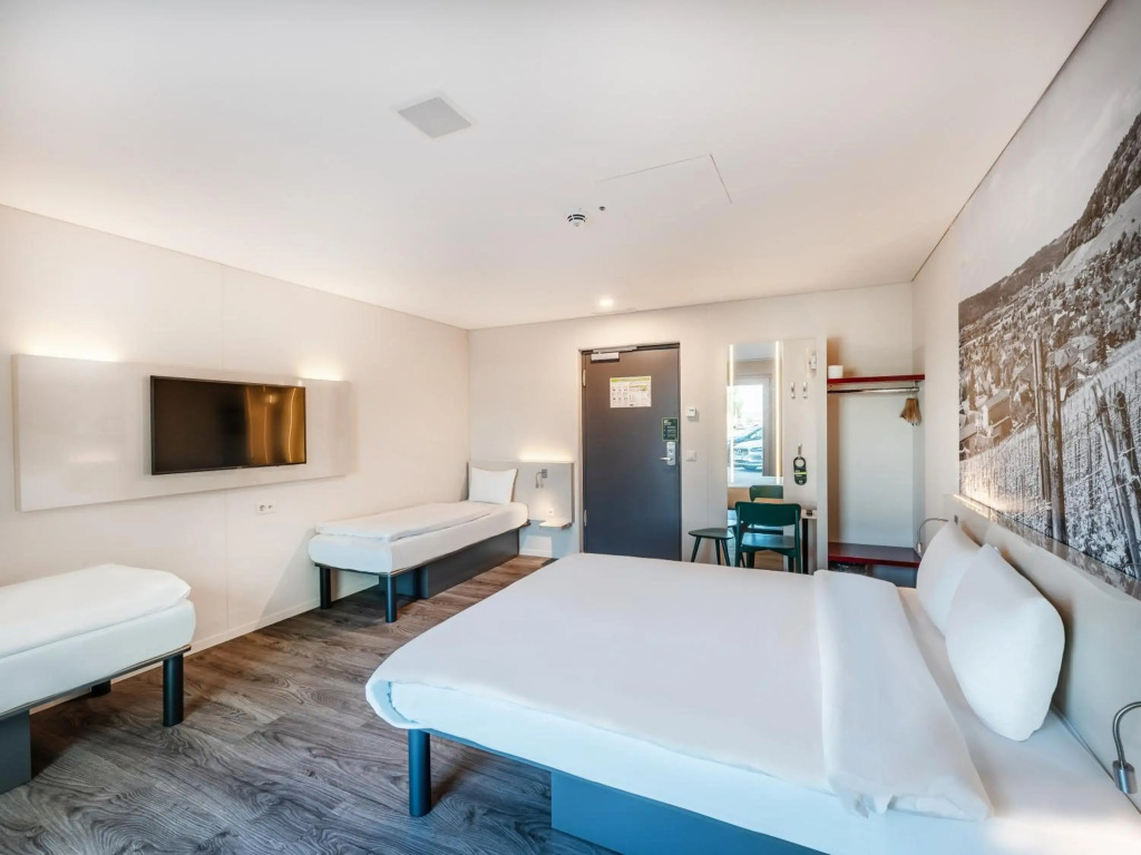 B&B HOTEL Zürich Airport