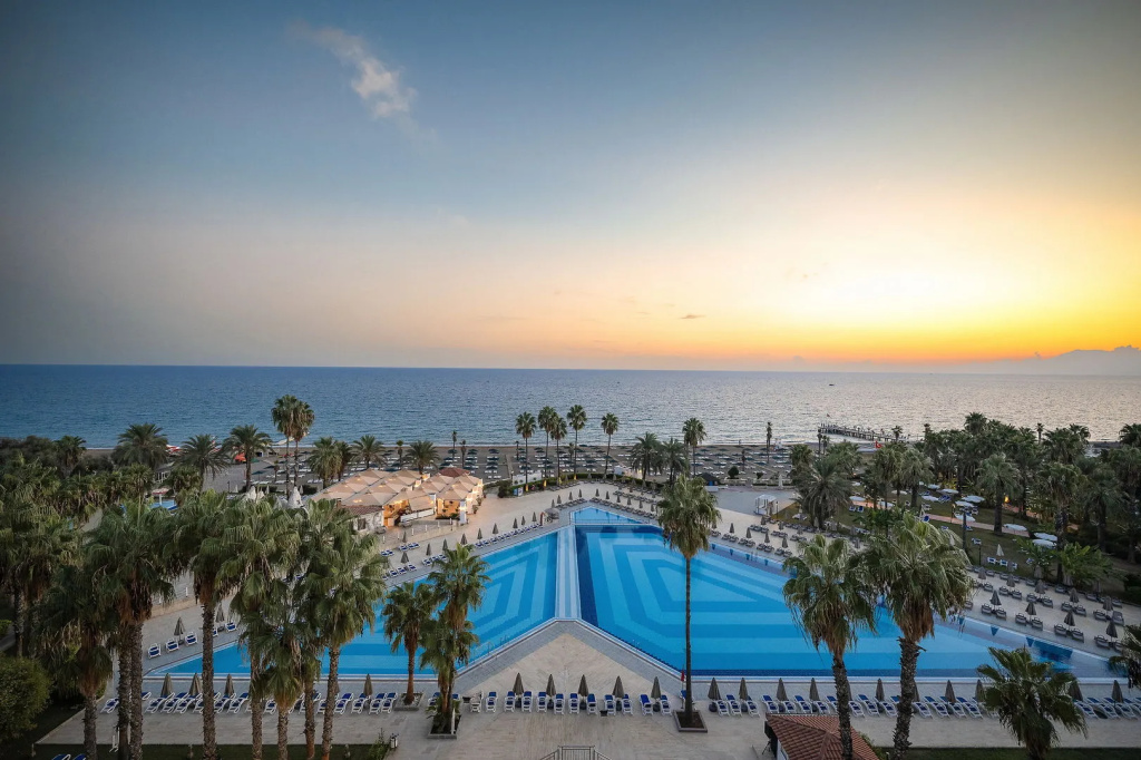 Adora Hotel & Resort