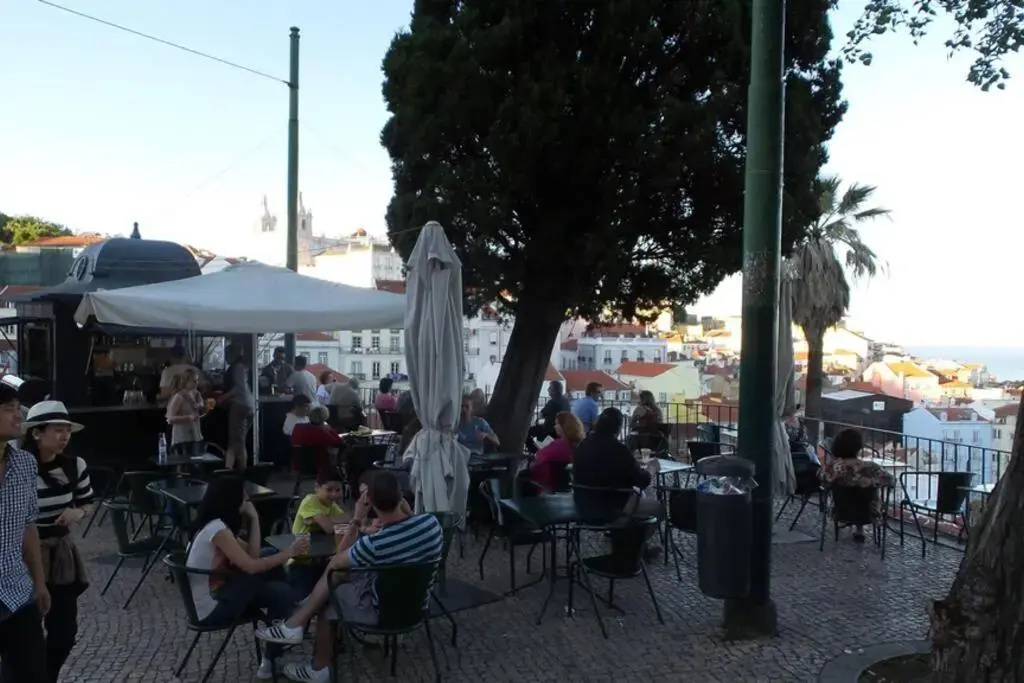 Alfama Stunning River and Historic City Views 2Bedrooms & 2Bathrooms AC Balcony 18th Century Building