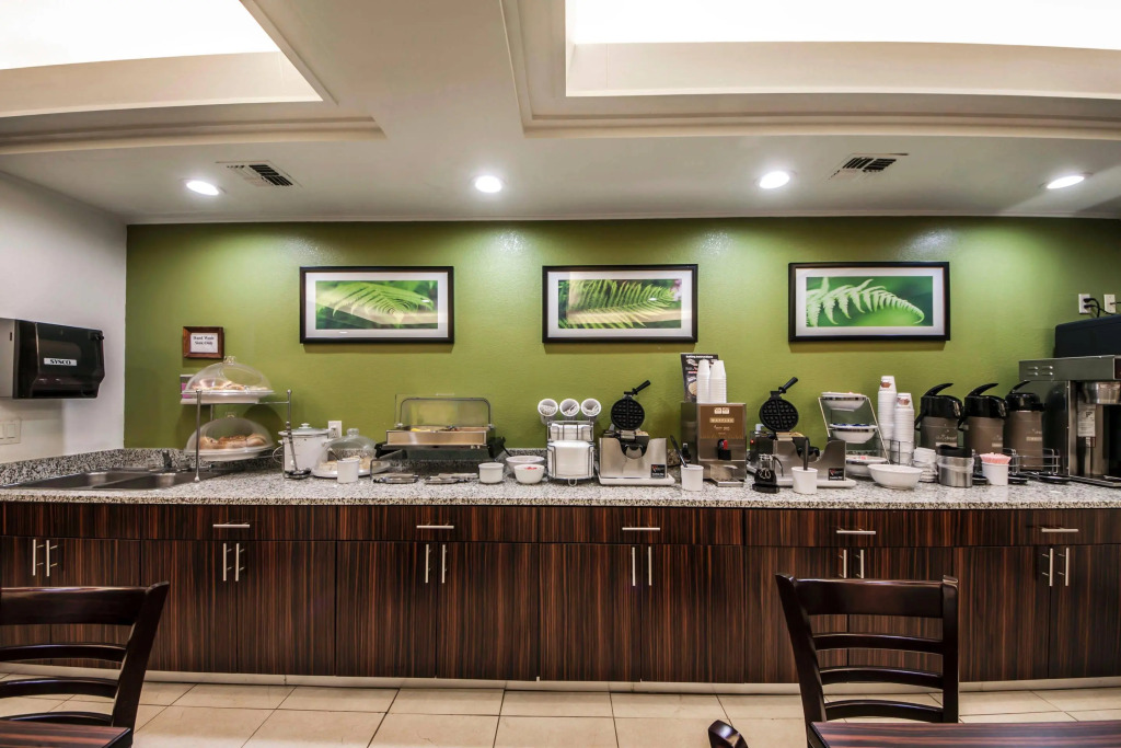 Sleep Inn & Suites Tulsa Central I-44