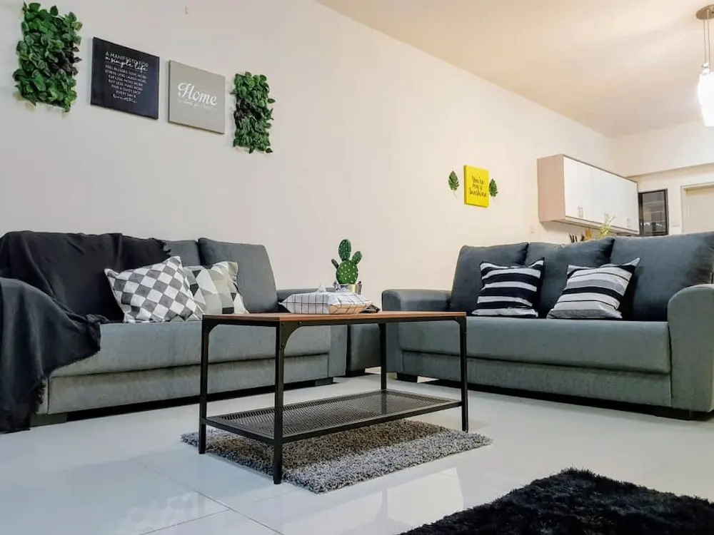Puchong 8-12 pax Cozy Apartment IOI