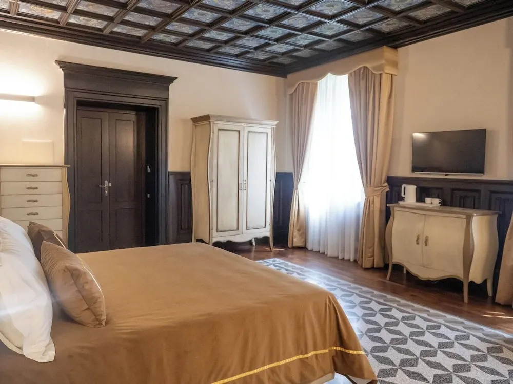 Villa Alliata di Pietratagliata