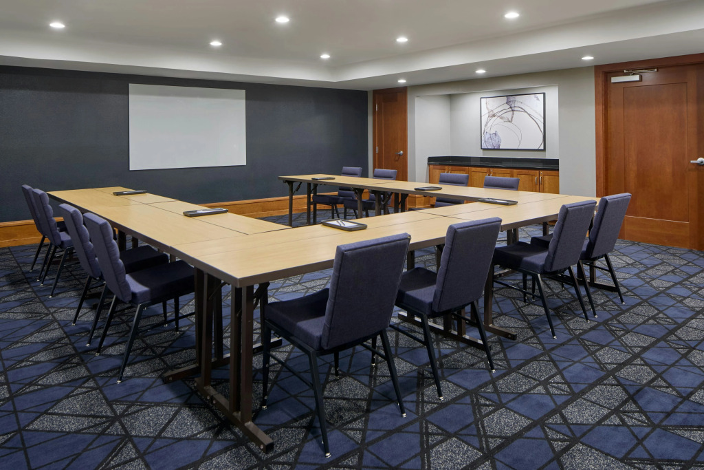 Courtyard by Marriott Rochester Brighton