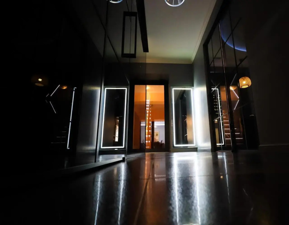 Altin Palace