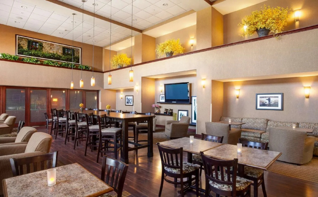 Hampton Inn & Suites Chicago - Libertyville
