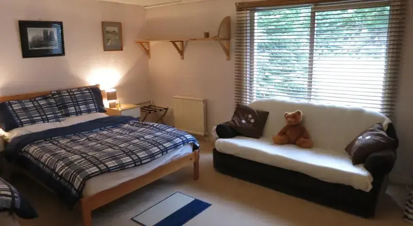 Twenty Five Guest House