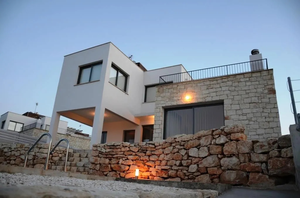 3 Br Villa Imogine - Chg 8879