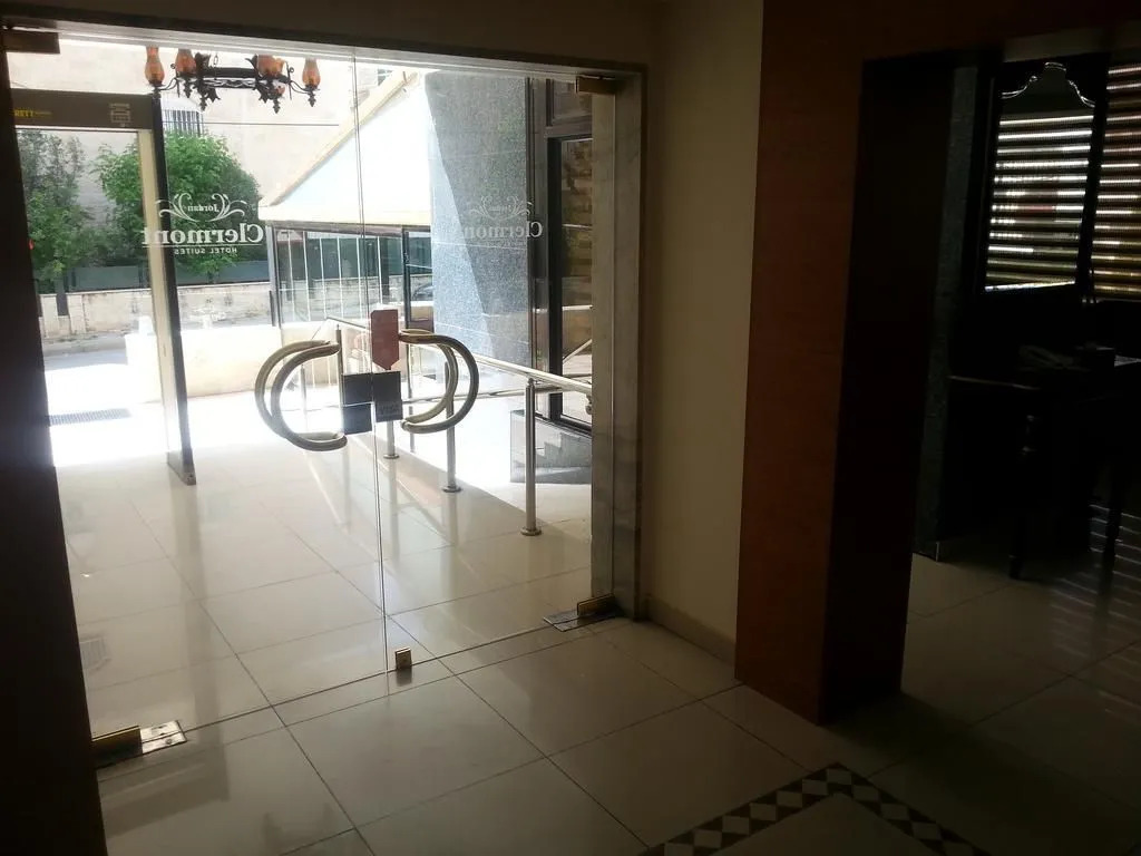 Clermont Hotel Suites
