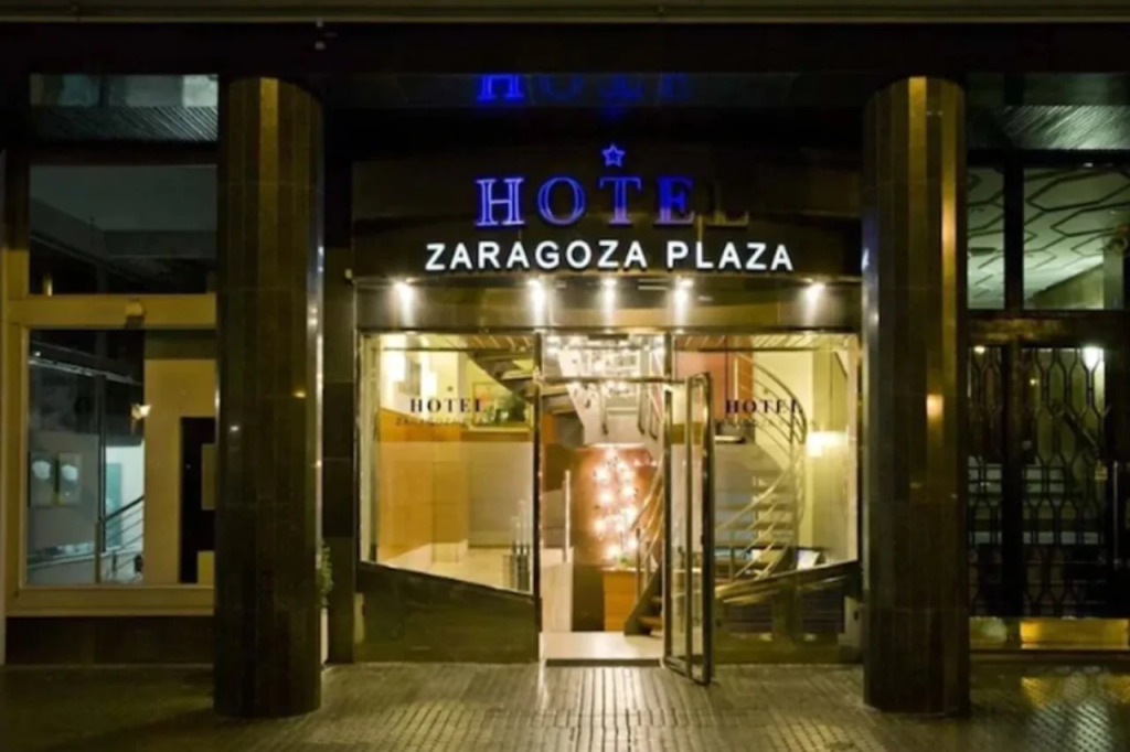 Hotel Zaragoza Plaza