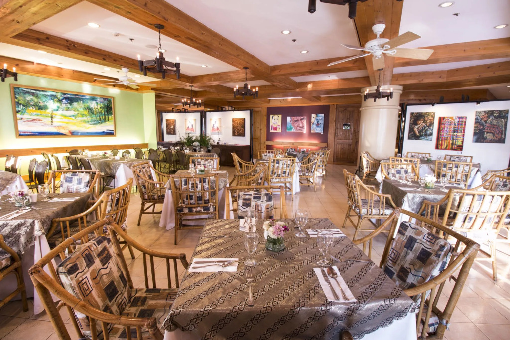 Отель John Hay Hotels Forest Wing