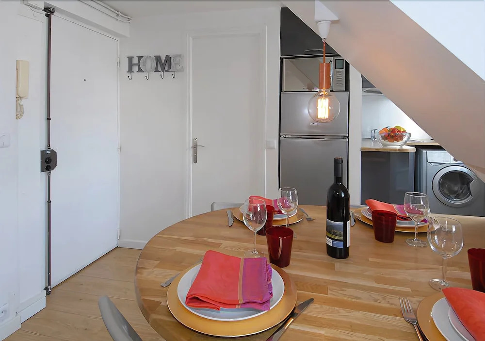 HolidaysInParis - Bourg Tibourg
