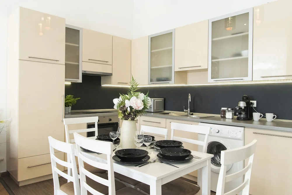 Real Apartments Revay