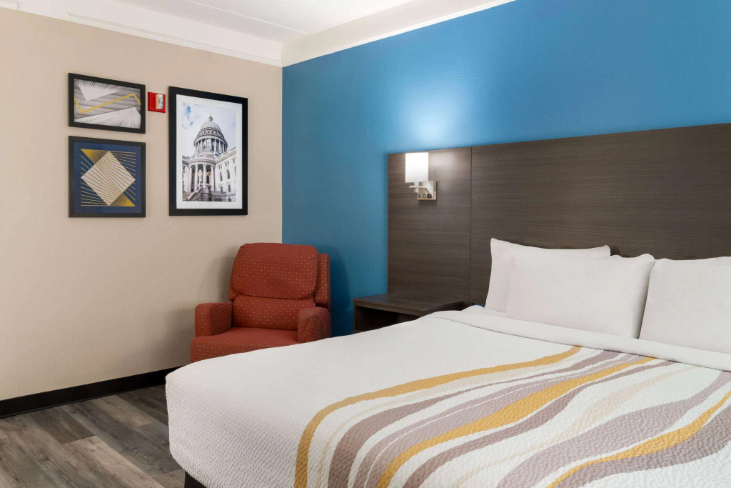 La Quinta by Wyndham Madison American Center