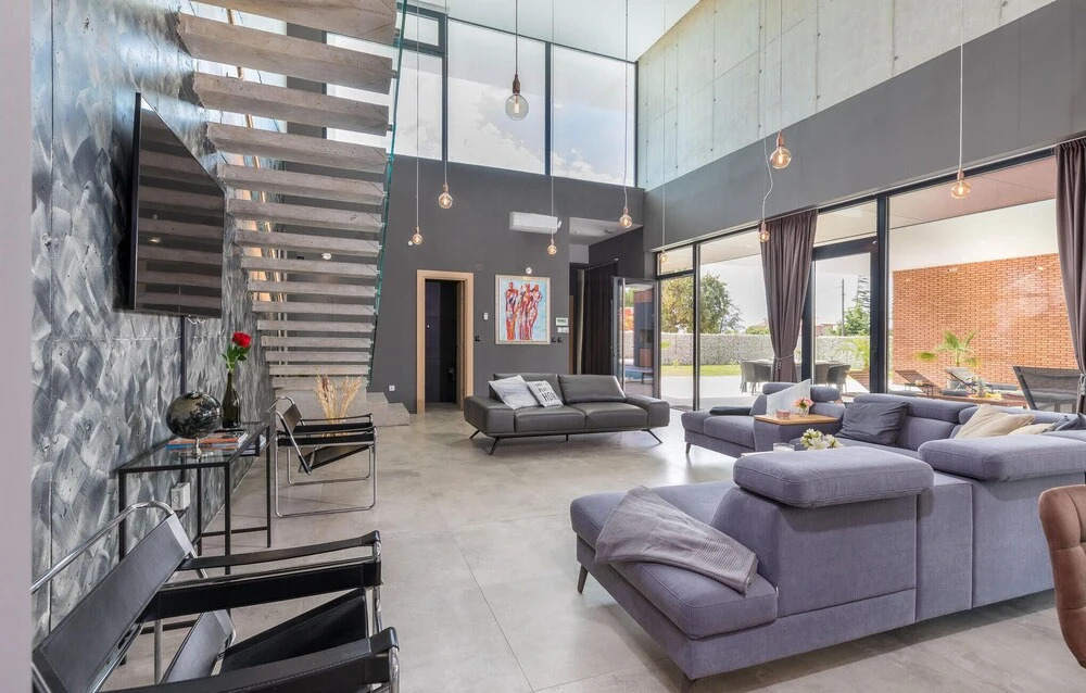Amazing Home In Liznjan With Sauna
