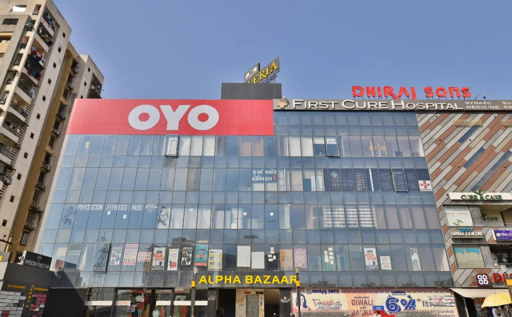 Hotel Blue Heaven & Banquet By OYO Rooms