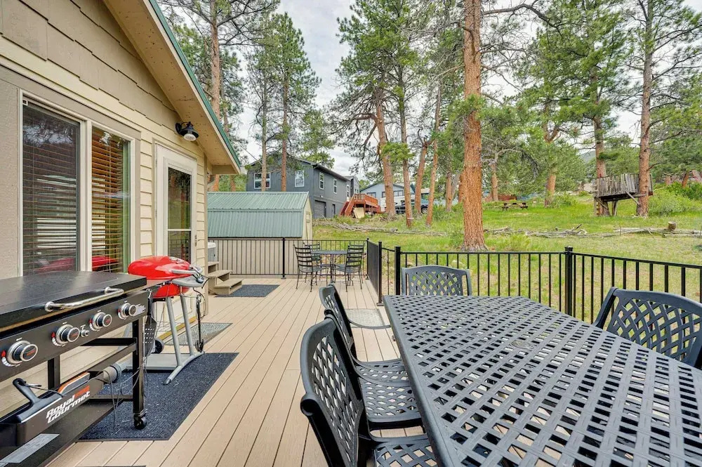 2 Mi to Downtown: Home w/ Hot Tub in Estes Park!