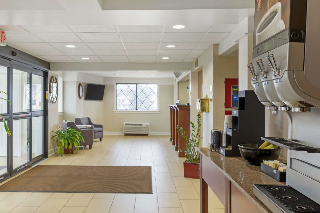 Best Western The Inn at Sharon - Foxboro