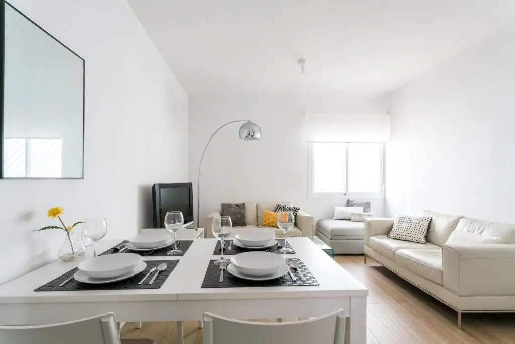 TRIANA 3 Bedrooms & 2 bath Parking Included