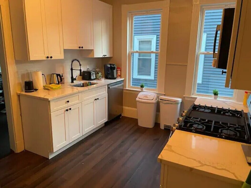 Homestay in Boston Fields Corner Area - 30 days M