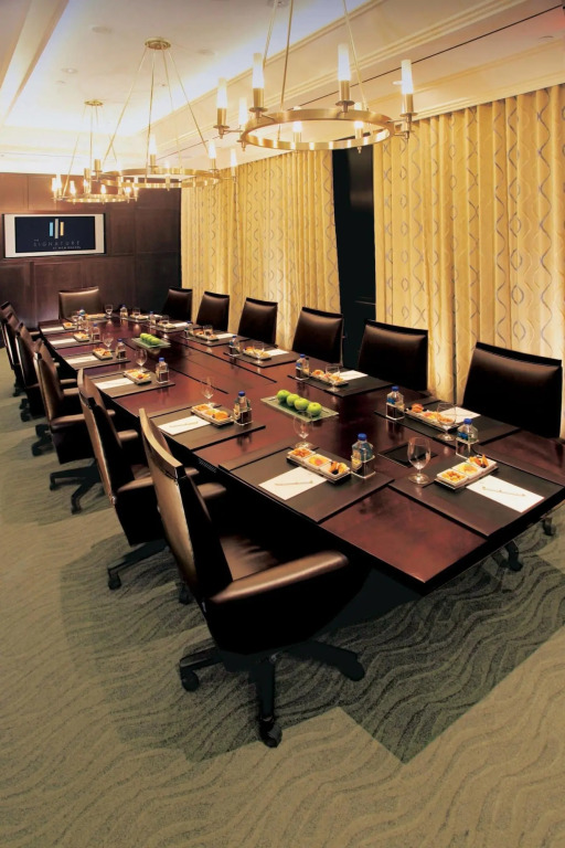 Jet Luxury Resorts @ The Signature Condo Hotel