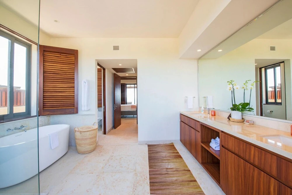 Sunny Vacation Villa 83